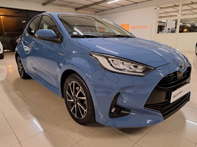 TOYOTA Yaris 1.5h trend