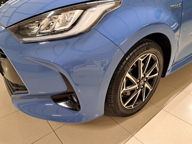 TOYOTA Yaris 1.5h trend