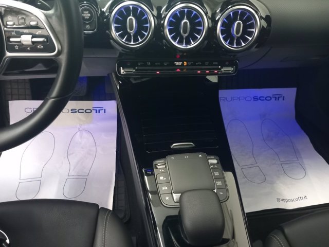 MERCEDES A 180 d sport auto