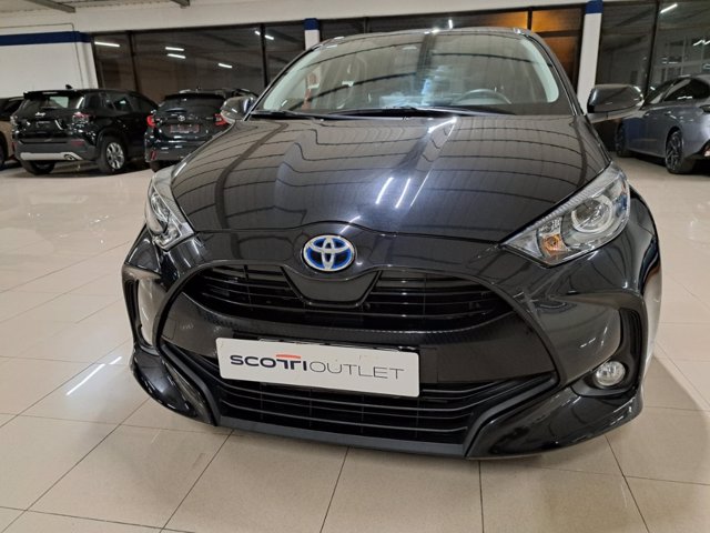 TOYOTA Yaris 1.5h active