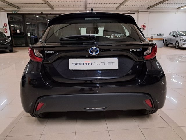 TOYOTA Yaris 1.5h active