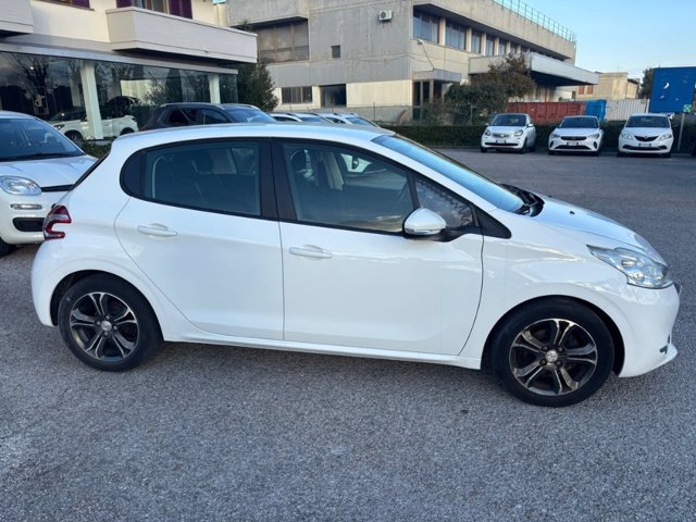 PEUGEOT 208 5p 1.2 puretech active e6