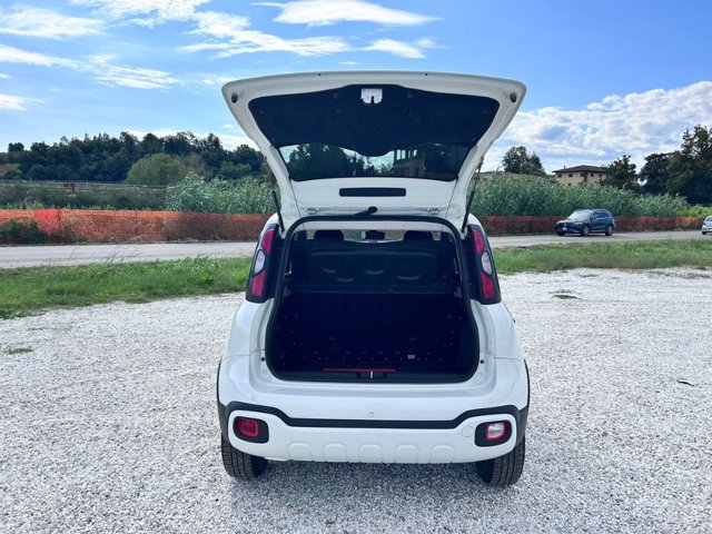 FIAT Panda 1.0 firefly hybrid cross s&s 70cv 5p.ti