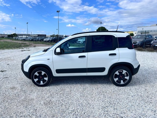 FIAT Panda 1.0 firefly hybrid cross s&s 70cv 5p.ti