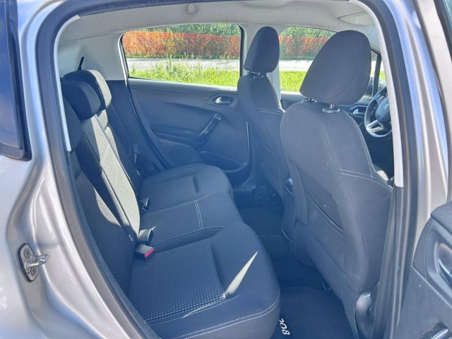 PEUGEOT 208 PureTech 82 5 porte Allure