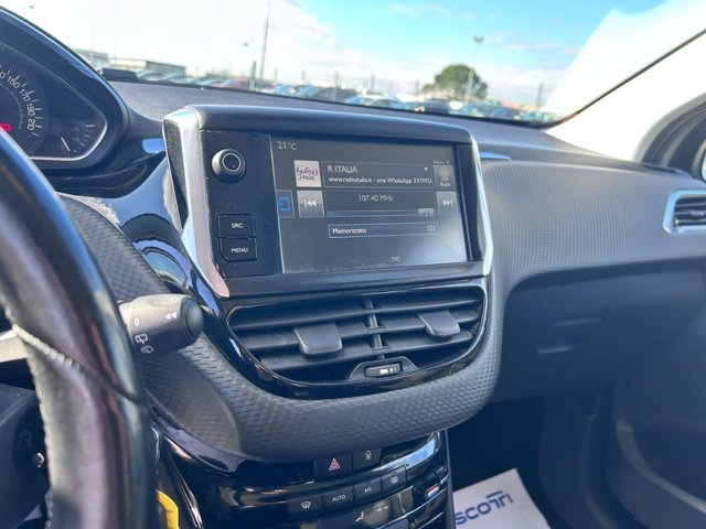 PEUGEOT 208 PureTech 82 5 porte Allure