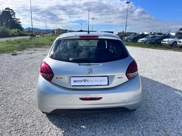 PEUGEOT 208 PureTech 82 5 porte Allure