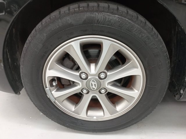 HYUNDAI i10 1.0 Sound Edition Auto