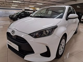 TOYOTA Yaris 1.5h active