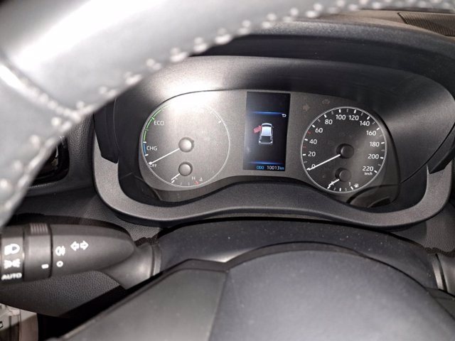 TOYOTA Yaris 1.5h active