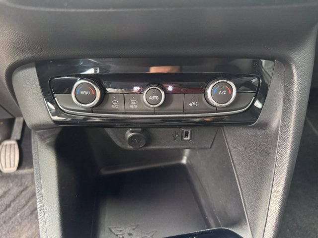 OPEL Corsa 1.2 Edition