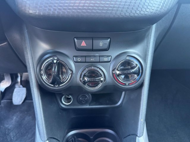 PEUGEOT 2008 PureTech 82 S&S Style