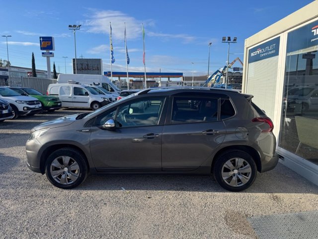 PEUGEOT 2008 PureTech 82 S&S Style