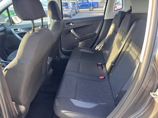 PEUGEOT 2008 PureTech 82 S&S Style