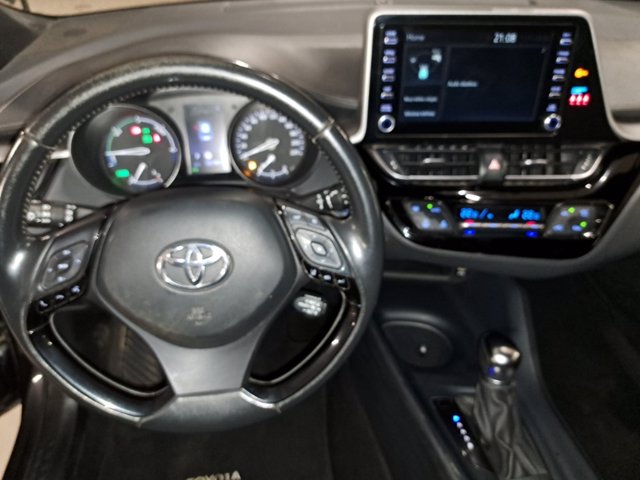 TOYOTA C-hr 1.8h active e-cvt