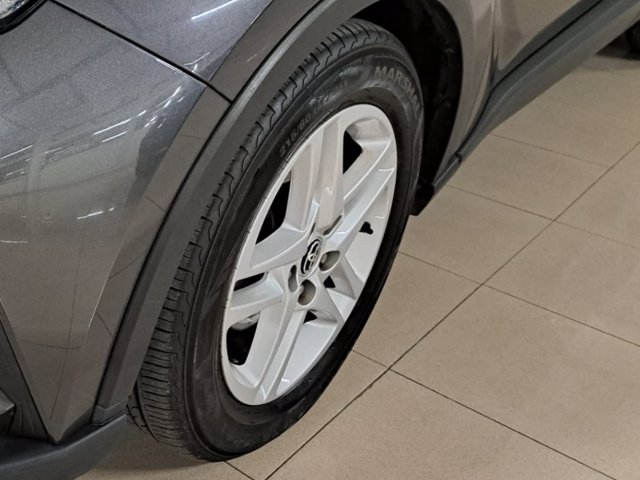 TOYOTA C-hr 1.8h active e-cvt