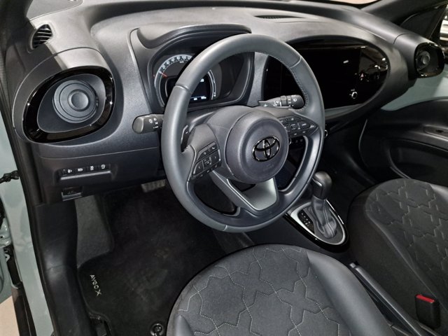 TOYOTA Aygo x 1.0 lounge 72cv s-cvt
