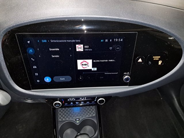 TOYOTA Aygo x 1.0 lounge 72cv s-cvt