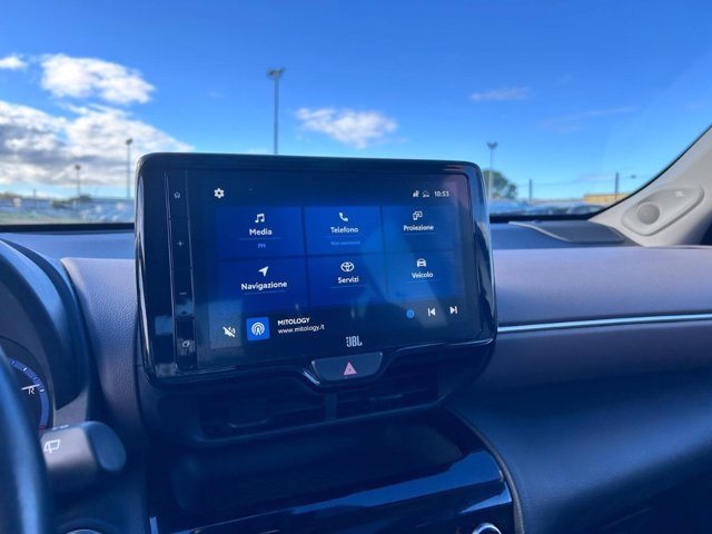 TOYOTA Yaris cross 1.5h lounge fwd 116cv e-cvt