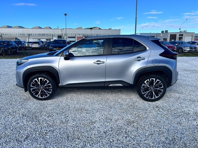 TOYOTA Yaris cross 1.5h lounge fwd 116cv e-cvt