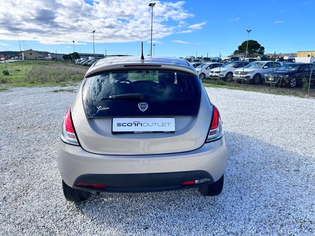 LANCIA Ypsilon 1.2 8v silver ecochic gpl 69cv