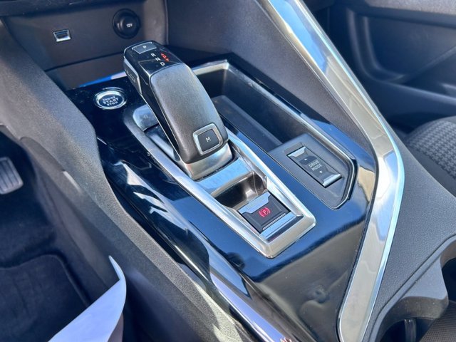 PEUGEOT 3008 1.5 bluehdi active business s&s 130cv eat8