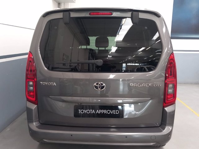 TOYOTA Proace City Verso 1.5D 100cv S&S mt5 L1 D Executive 7p.ti