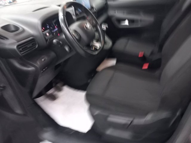 TOYOTA Proace City Verso 1.5D 100cv S&S mt5 L1 D Executive 7p.ti