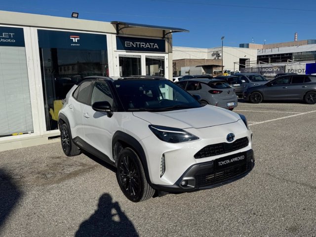 TOYOTA Yaris cross 1.5h adventure awd-i 116cv e-cvt