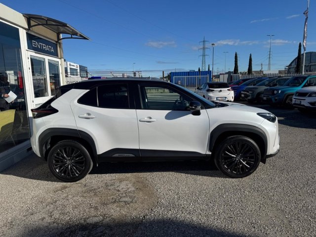 TOYOTA Yaris cross 1.5h adventure awd-i 116cv e-cvt