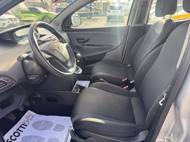 LANCIA Ypsilon 1.2 silver 69cv