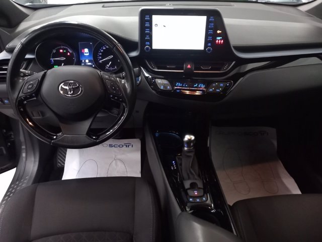 TOYOTA C-hr 2.0h trend e-cvt