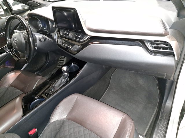 TOYOTA C-hr 1.8h lounge 2wd e-cvt