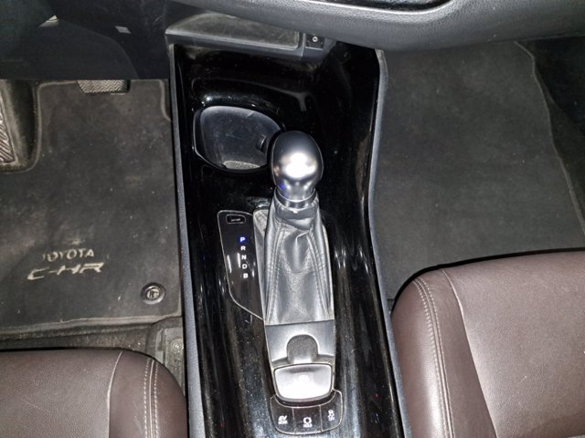 TOYOTA C-hr 1.8h lounge 2wd e-cvt