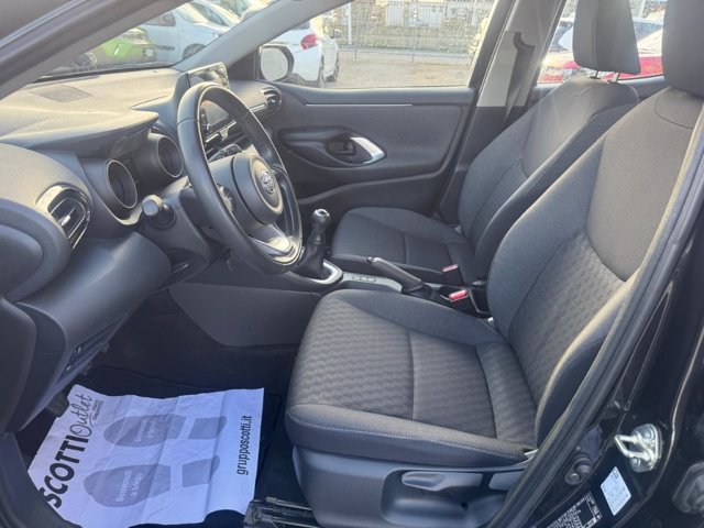 TOYOTA Yaris 1.0 trend