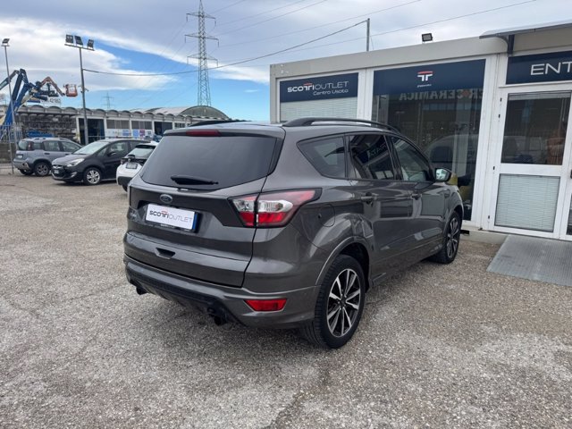 FORD Kuga 1.5 TDCI 120 CV S&S 2WD Powershift ST-Line