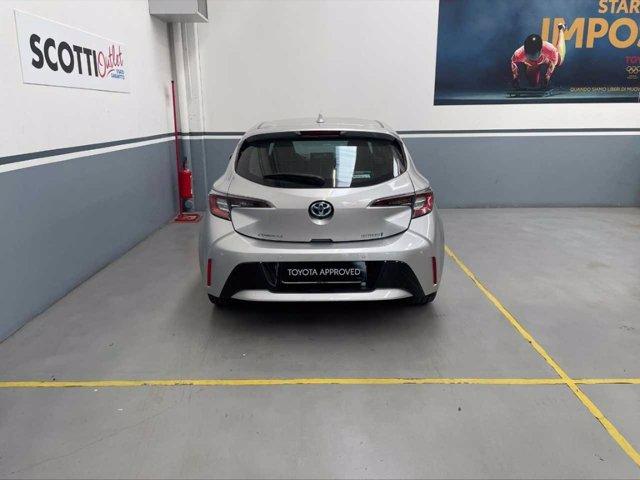 TOYOTA Corolla 1.8h active cvt