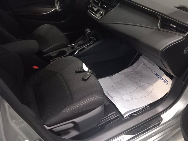 TOYOTA Corolla Active 1.8 Hybrid