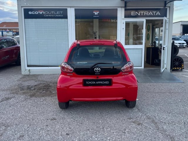 TOYOTA Aygo 5p 1.0 now fl