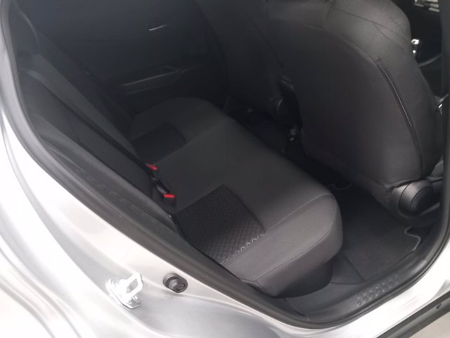 TOYOTA C-hr 1.8h active e-cvt