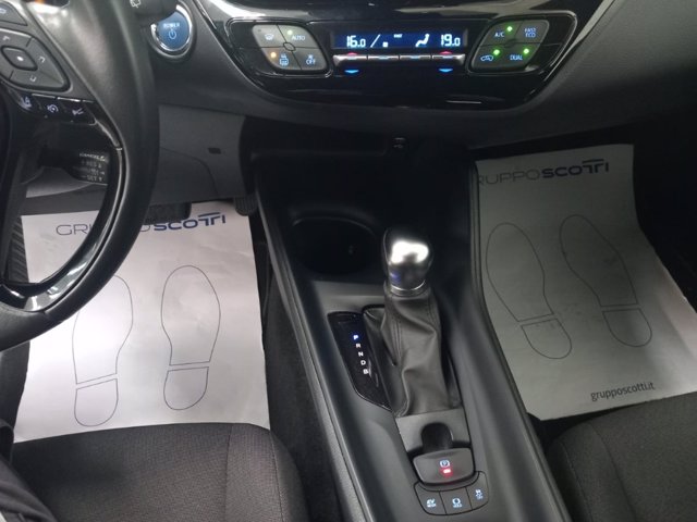 TOYOTA C-hr 1.8h active e-cvt