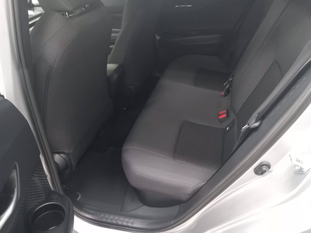 TOYOTA C-hr 1.8h active e-cvt