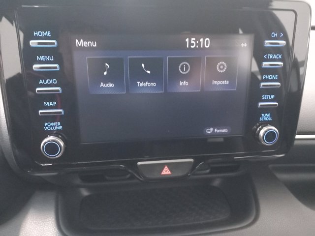 TOYOTA Yaris 1.5h active