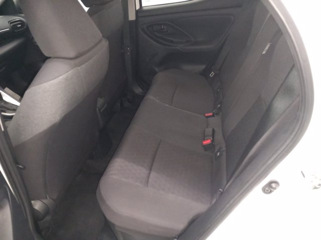 TOYOTA Yaris 1.5h active