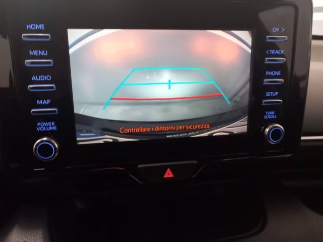 TOYOTA Yaris 1.5h trend