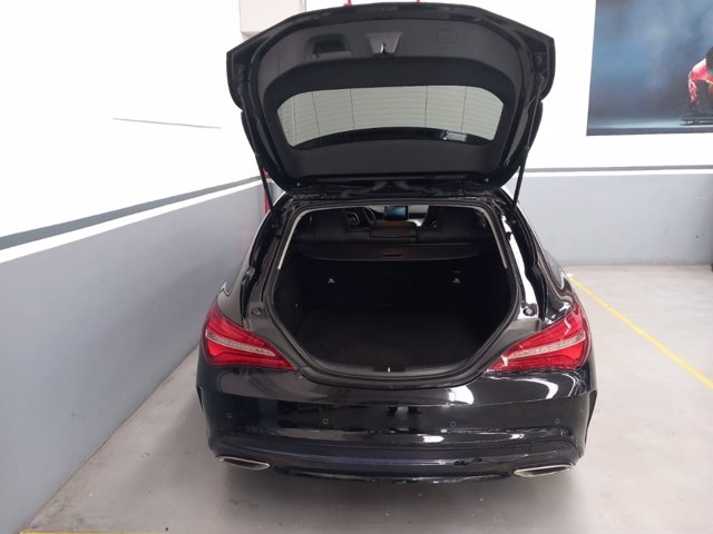 MERCEDES Cla shooting brake 200 d premium auto fl