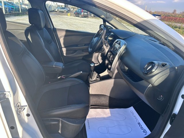 RENAULT Clio 0.9 tce Moschino Intens Gpl 90cv