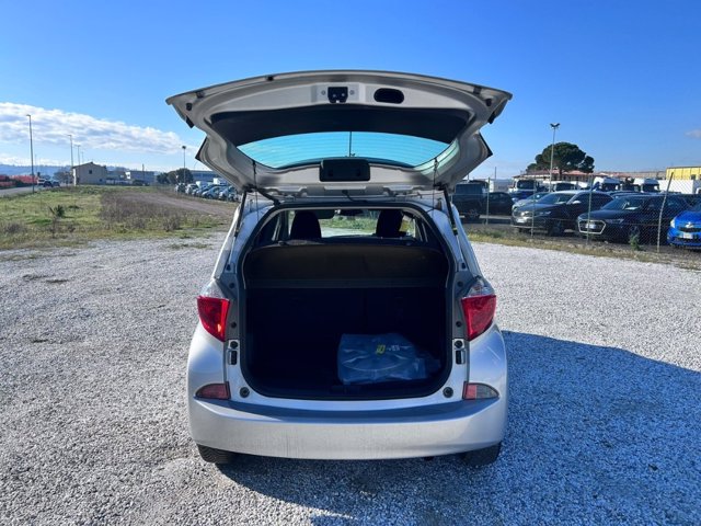 TOYOTA Verso-s 1.3 active (mt)