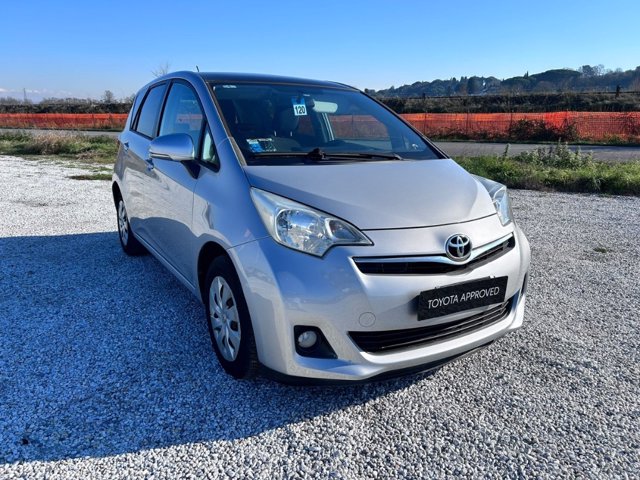 TOYOTA Verso-s 1.3 active (mt)