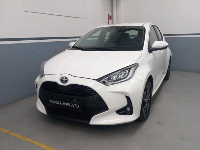 TOYOTA Yaris 1.5h trend